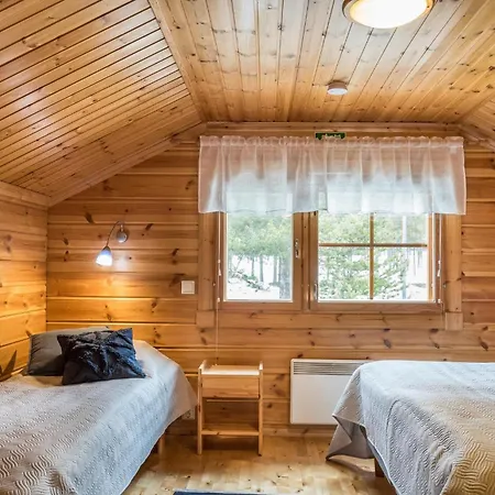 Hirvasporo 2a 펜션 레비